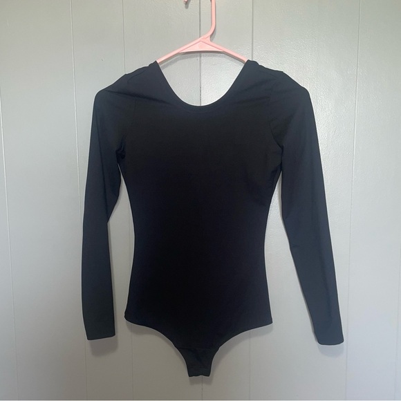 Spanx Long Sleeve Scoop Neck and Back Black Thong Bodysuit XS - Picture 1 of 7